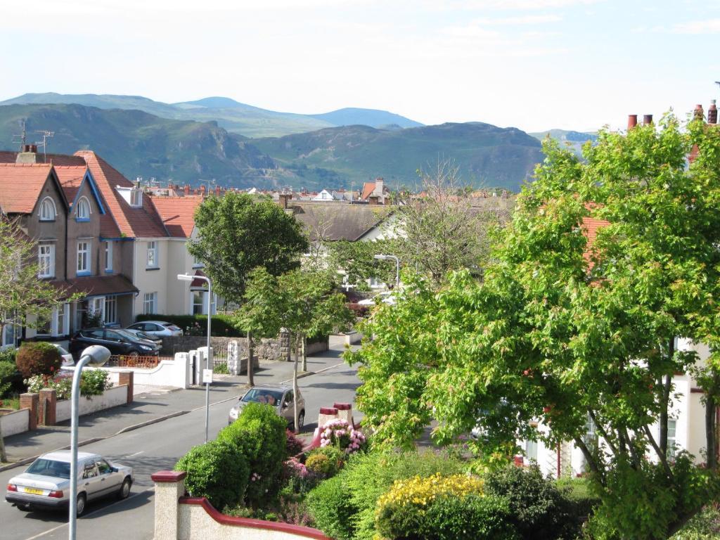 Brigstock House Gasthof 4*