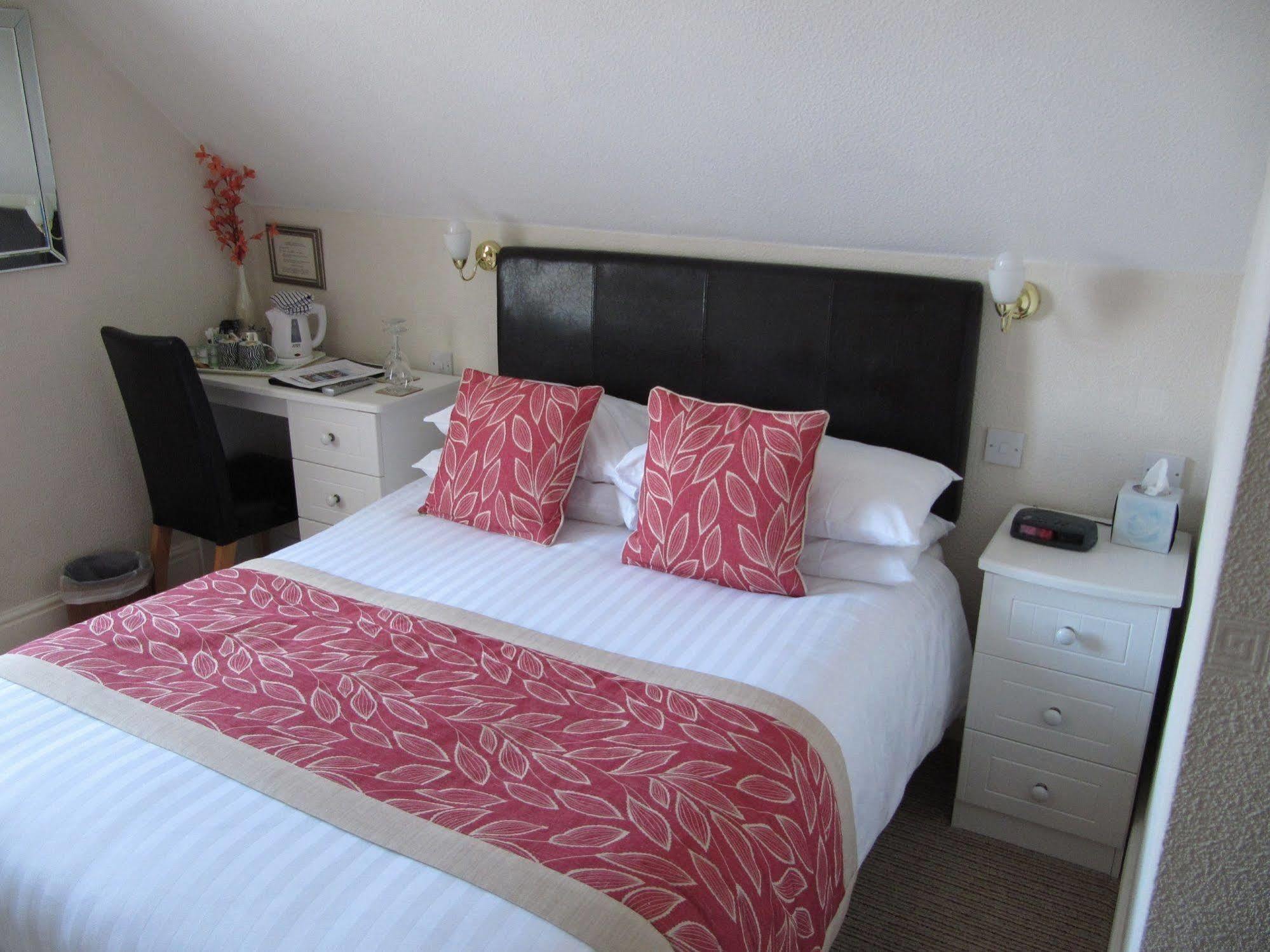Brigstock House Gasthof 4*